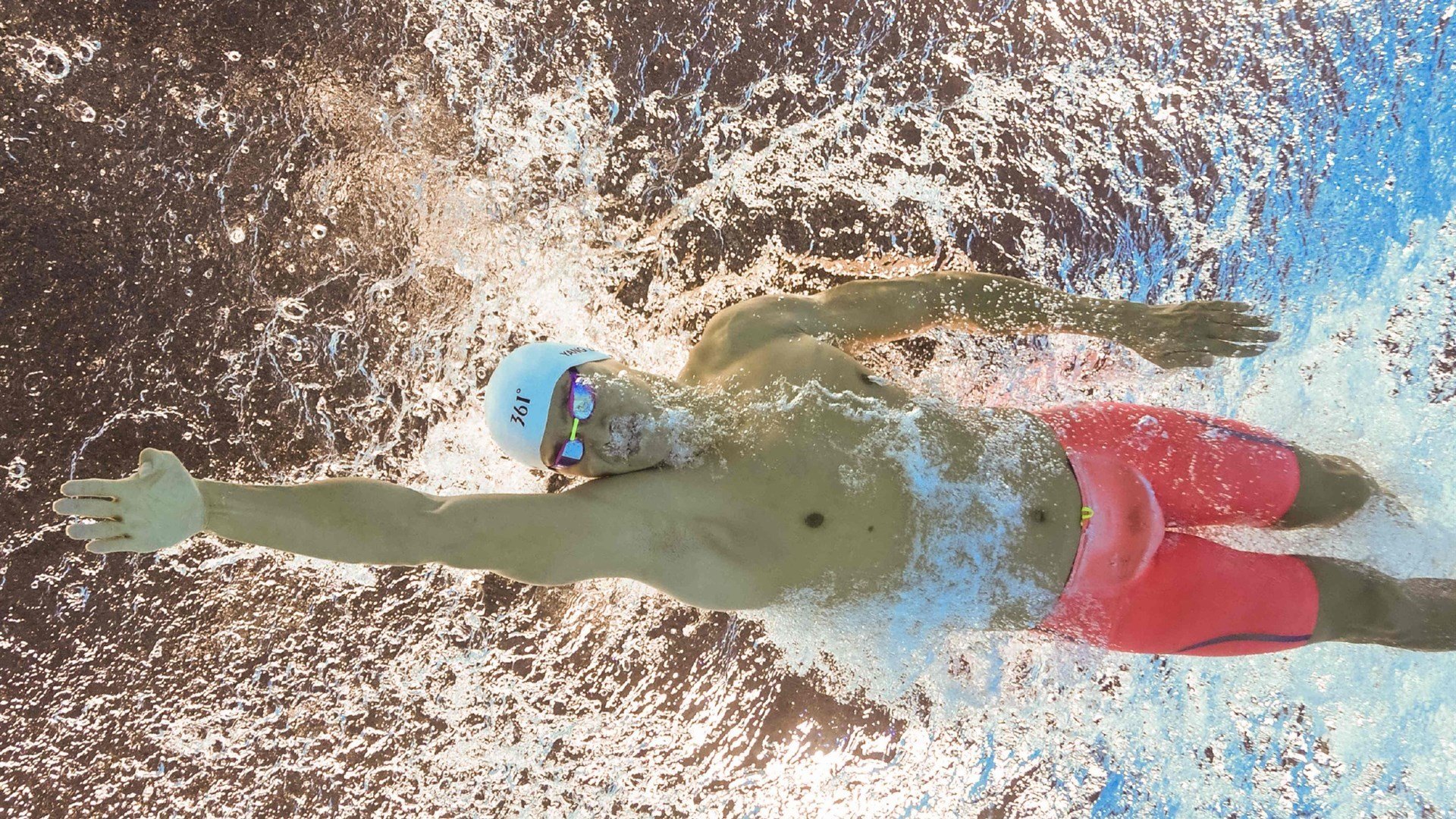 跨界对决，当NBA黄蜂鏖战深圳队，一场超越篮球的想象