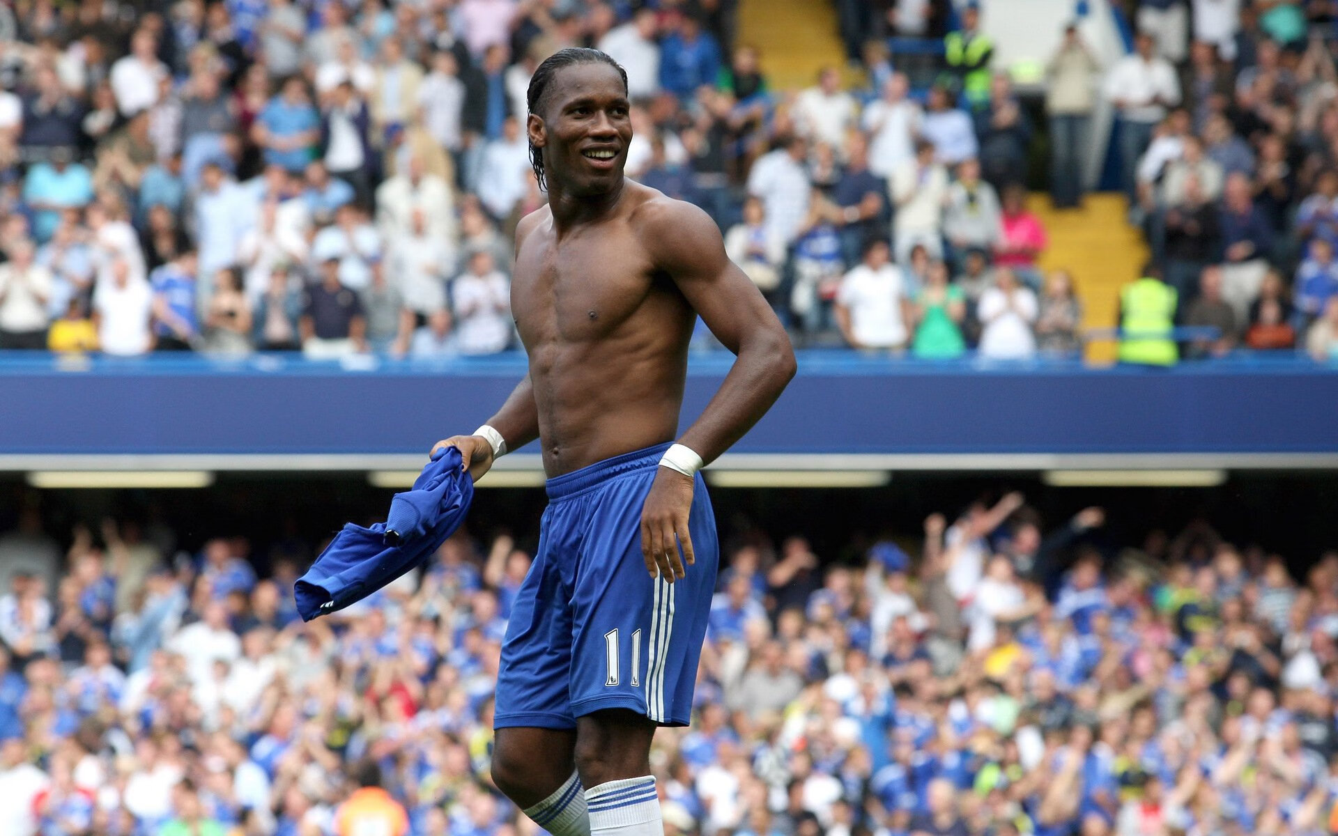 战术碾压与中场统治，日本完胜乌克兰，坎特展现大师级掌控力